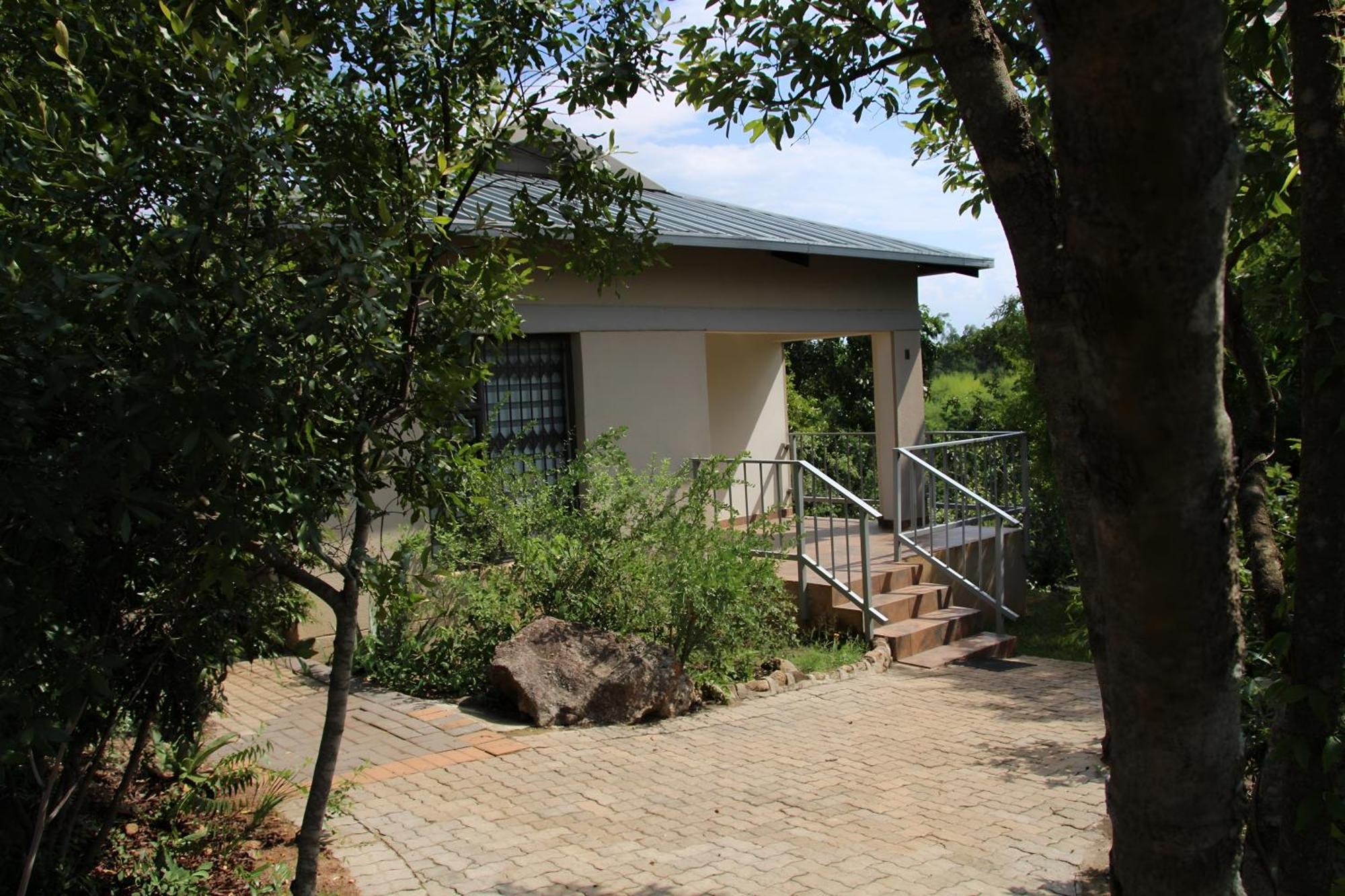 Emlanjeni Guest Lodge White River Exterior photo